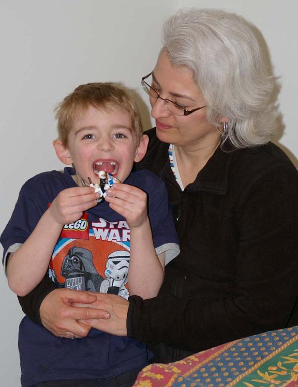 2010-03-13 Jamies Birthday at Grandmas 02.JPG